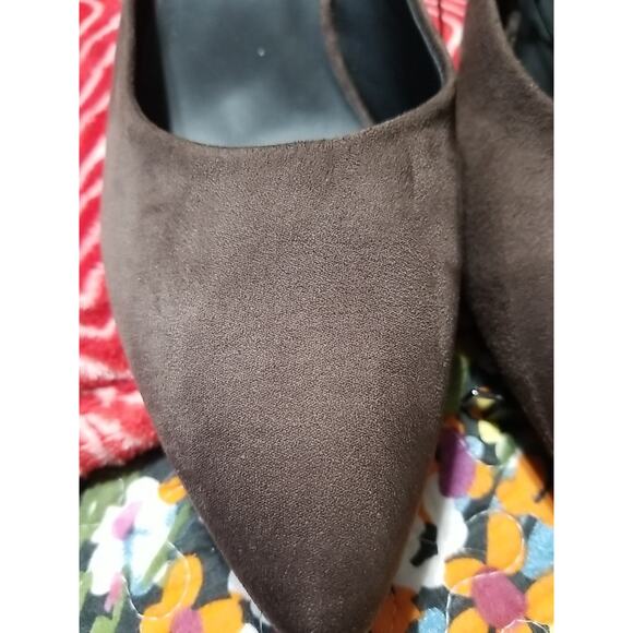 Aerosoles Brown Faux Suede Slip On Mules Almond Toe Kitten Heels Size 11 NEW - Picture 6 of 6
